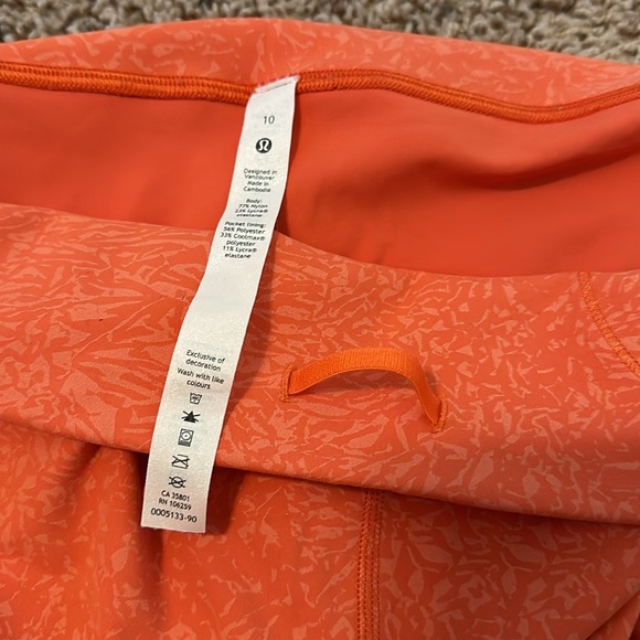 Lululemon pink biker shorts - Picture 4 of 4